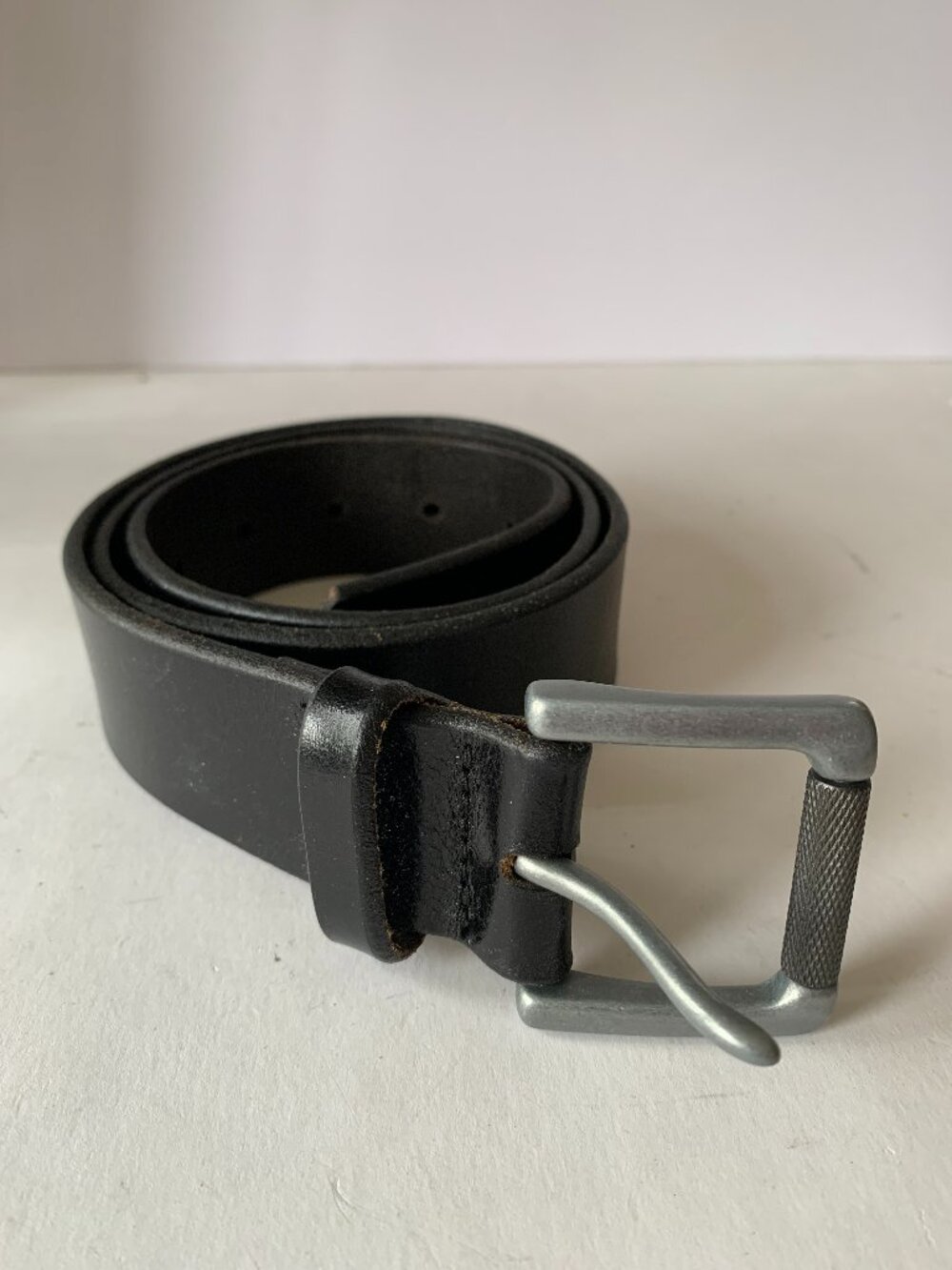 BANANA REPUBLIC GENUINE COW LEATHER BELT SIZE 34 BLACK  MADE IN USA